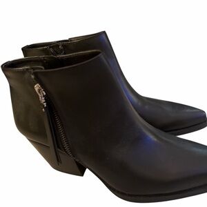 SAM Edelman  Walden bootie size 8 New